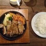 ビストロISOMARU - チキンスライスステーキ＠８８０