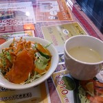 ネパールキッチン クマリ - セットのサラダとスープ