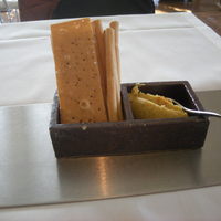 Benoit Alain Ducasse - アミューズ、ひよこ豆のピュレ