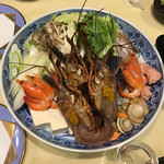 Kintetsu Hamajima Kantsurikurabu Resutoran - 鍋の具メインの具材