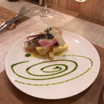 フォカッチャディレッコ500 - 一皿ずつ盛り付けが違います。