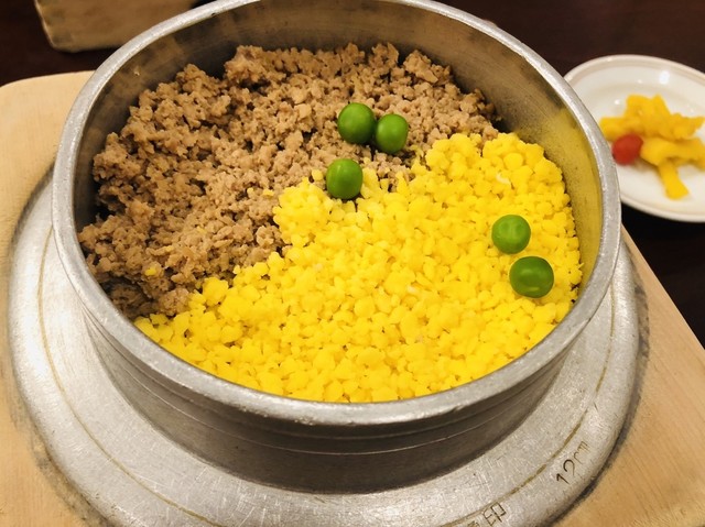 Kamameshi [釜飯（かまめし）]: Vida Japonica