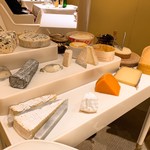 ロオジエ - フランス産フロマージュの数々