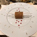 ロオジエ - マロンのクリームに包まれたメレンゲとパルフェグラッセ　スリーズのクーリィ