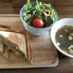 グリーングローサーズ ショップアンドカフェ - 