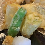 はやかわ家 - 本日の天ぷら盛り合わせ(\1,650)　松本一本ねぎの天ぷら