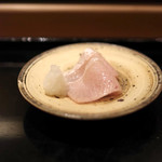 鮨みなと - 鰤刺身