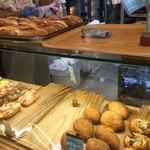 馬場FLAT - 店内のパンたち 2
