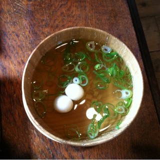 GALLERY.BOOK.CAFE DEN_1