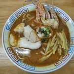 麺屋十郎兵衛 - 渡り蟹と鶏豚骨の赤味噌仕立て