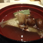 華丸吉日 - 松茸と天然鯛の椀物