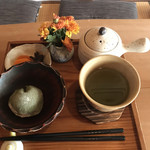 いち倫 - 草餅セット  写真撮り忘れ(^◇^;)一口かじってあります