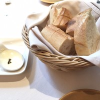 Terres de Truffes, Tokyo - パンとトリュフバター