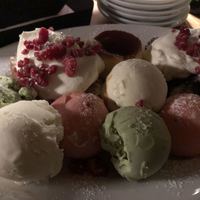 カルネジーオ イースト - 