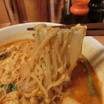 Hidakaya - 麺を持ち上げると、玉ねぎまでも、付いて来る。