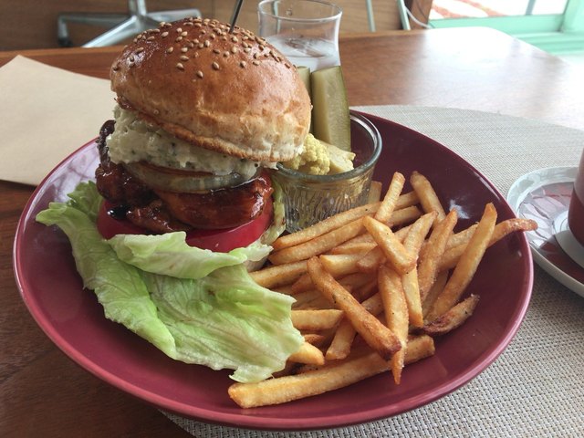 閉店 Boso C Baseのチキンバーガー屋さん Boso C Base 茂原 カフェ 食べログ