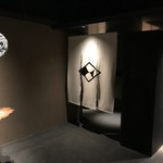 はっこく - 白と黒のおしゃれなお店。まさにはっこく。