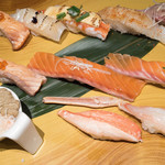 梅丘壽司の美登利 - 炙り三昧とサーモン三昧と蟹3種類的なやつ