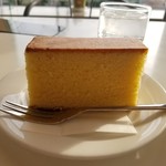 カステラの銀装　カフェ　ラ・サール 湘南藤沢工場直営店