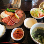 焼肉屋 たくみ - 料理