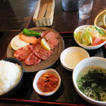 焼肉屋 たくみ - 料理