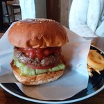 ジョージズ・バーガー - サルサバーガー1190円