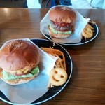 ジョージズ・バーガー - チーズバーガー1190円