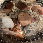 大衆炭火焼肉ジンギスカン ホルモン酒場 風土. - 