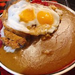 カレーハウス ブー - カツカレー ＋ エッグ