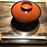 御料理 光安 - 綺麗な椀物。