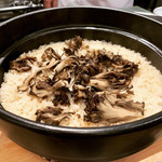 輪じま - 今シーズン最後の舞茸ご飯