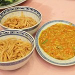 天香楼 - 名物「カニの和え麺」　　　　　　　　　　　絶対に外せない絶品名物料理　これだけで8,000円はする
