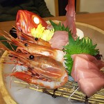 Nihonshu To Biru To Kani Ryouri Koshitsu Izakaya - 鮮魚の盛り合わせ