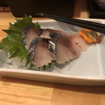 Odaidokoro Nene - 忘れるトコだった。八戸前の〆鯖。酢締めがキツク無い、優しい口当たりで脂も乗り、柔らかな身の美味しい鯖です。