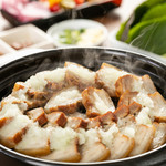 h Hanuri - 土鍋スタミナポッサム（和豚蒸し煮サムギョプサル）特製ニンニクダレ