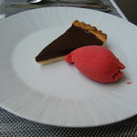 OGINO organic Restaurant - 木いちご風味のチョコレートタルト