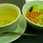 cafe＆Dining Bar haco - セットのスープとサラダ