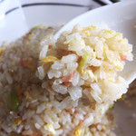 餃子の王さま - 炒飯はパラしとの理想形。
      パンチある塩味だった以前より薄味に。