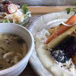 カフェプラスケーキ ククー - スープ&サラダ付き