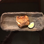 御料理 寺沢 - 蝦夷磯鮎魚女の肝酒盗焼