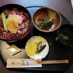 和食処 花里 - まぐろの漬け丼定食