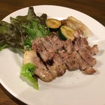 サッチモ - H.30.12.1.夜 沖縄まあさん豚肩のグリル 680円