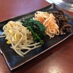 紅梅園 - H.30.12.1.夜 ナムル 450円税別