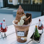エヌカカオ - 季節限定のパフェも登場