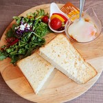 リ リーフ - トーストセット　500円+税　2018/07