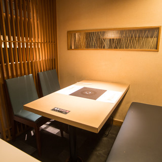 2名～5名様用のお席も。ご予約はお早めにどうぞ。