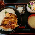 Koujimachi Hatori - 鶏とろろ￥850-