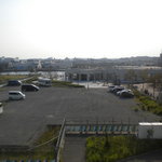 ミートミート - 立体駐車場からホテルを見る