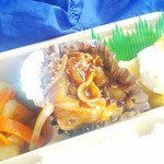 ほっかほっか亭 - 料理写真:日替りデラックス しょうが焼きととり天タルタル500円