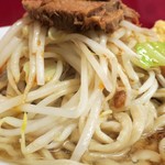 ラーメン二郎 - 野菜（デフォ）